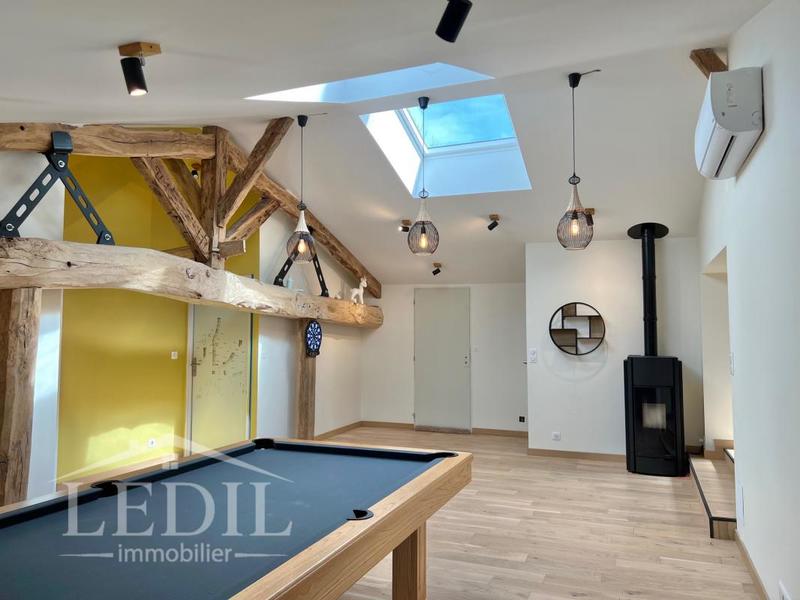 Maison en pierre - 286 m² - 5 pièces