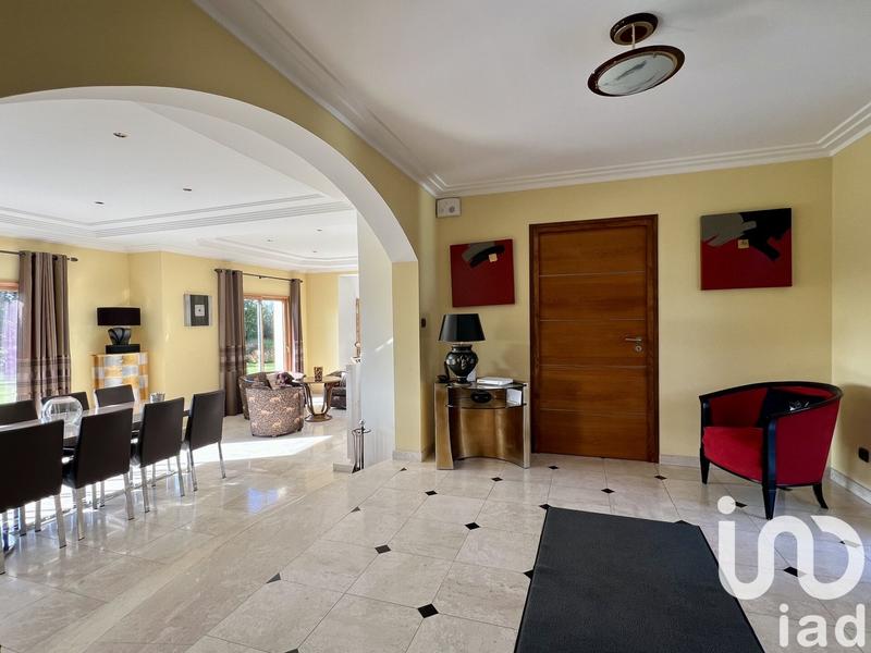 Maison - 296 m² - 8 pièces