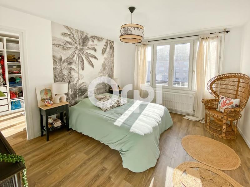 Appartement - 95 m² - 4 pièces