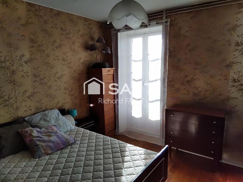 Maison - 195 m² - 8 pièces