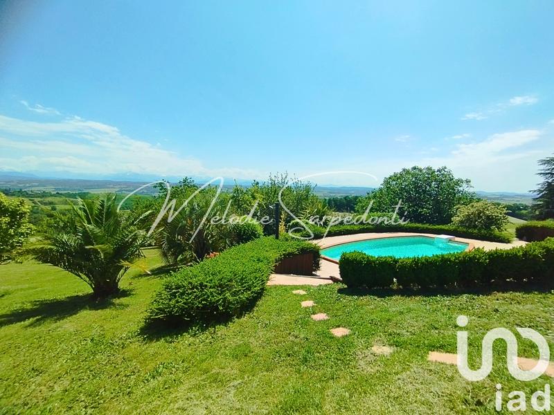 Maison - 293 m² - 10 pièces