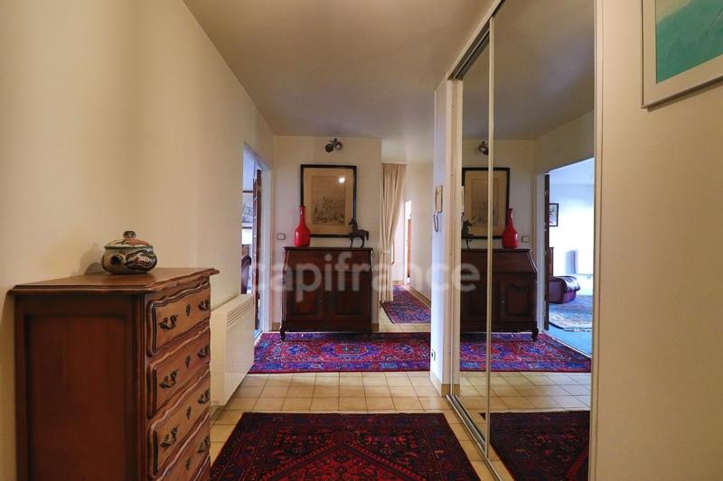 Appartement - 96 m² - 4 pièces