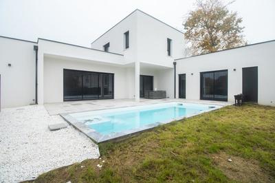 Maison - 170 m² - 6 pièces