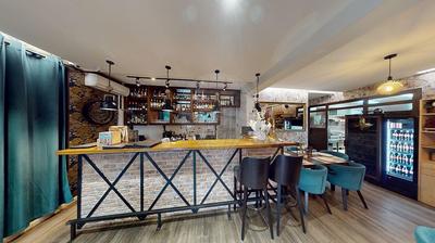 Hôtellerie / Restauration - 130 m² - 4 pièces