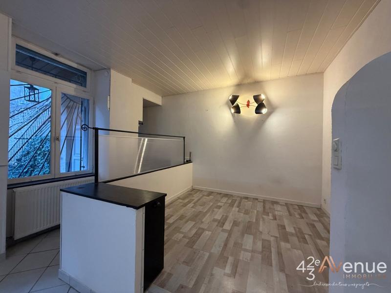 Appartement - 82 m² - 2 pièces