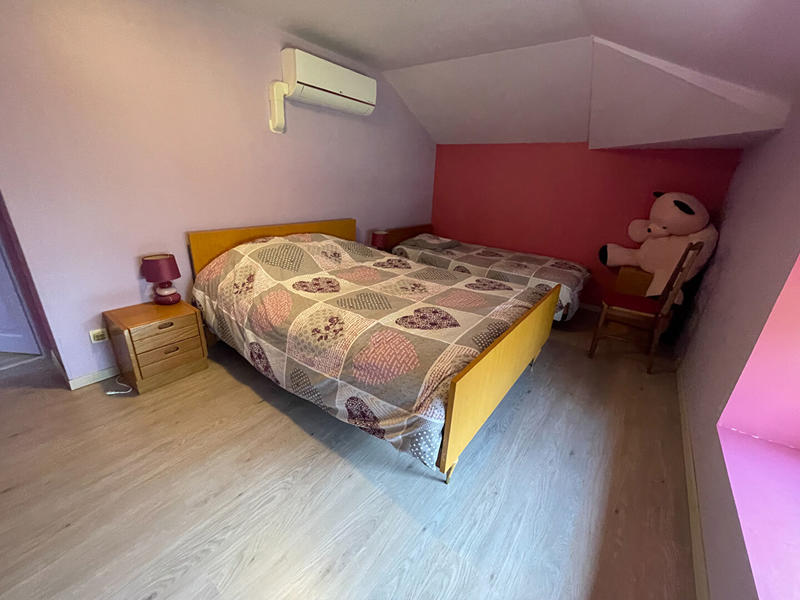 Maison - 321 m² - 9 pièces