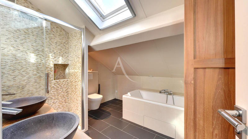 Appartement - 77 m² - 4 pièces