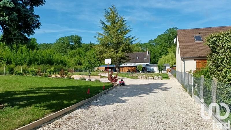 Maison - 279 m² - 11 pièces