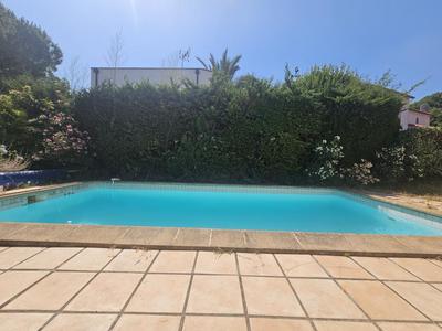 Maison - 206 m² - 6 pièces