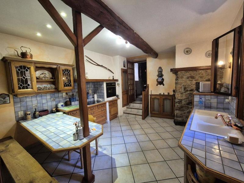 Maison de village - 180 m² - 7 pièces