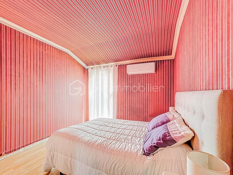 Villa - 100 m² - 5 pièces