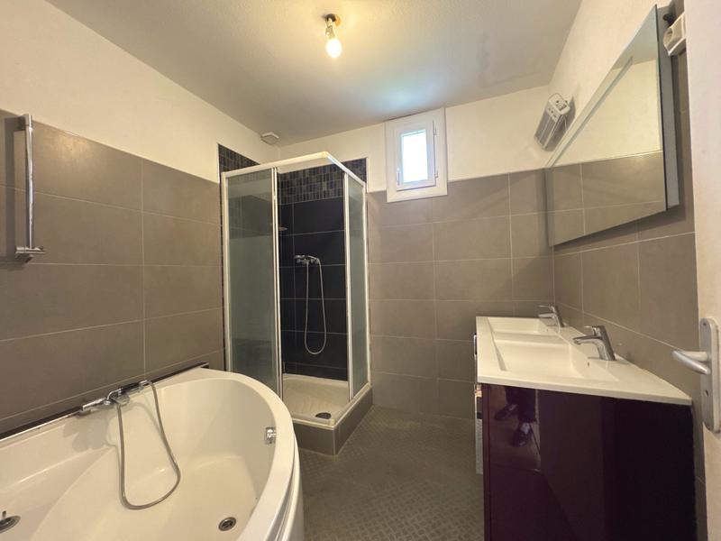 Maison - 116 m² - 7 pièces