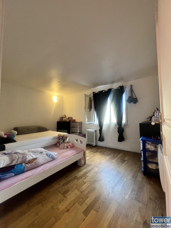 Maison - 199 m² - 10 pièces