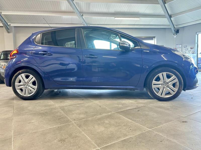 Peugeot 208 1.2i Pt 12v - 82 Style Phase 2 / Garantie 12 Mois