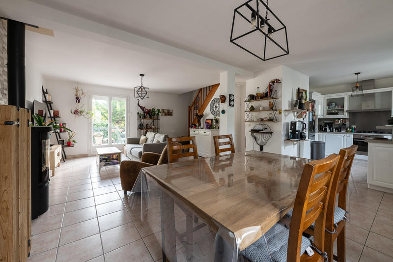 Maison - 109 m² - 6 pièces