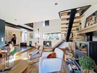 Maison - 148 m² - 4 pièces