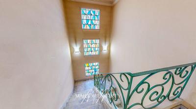 Propriété - 248 m² - 11 pièces