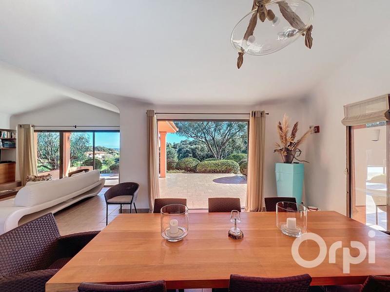 Villa - 260 m² - 6 pièces