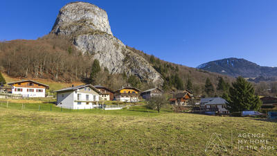 Terrain - 738 m²