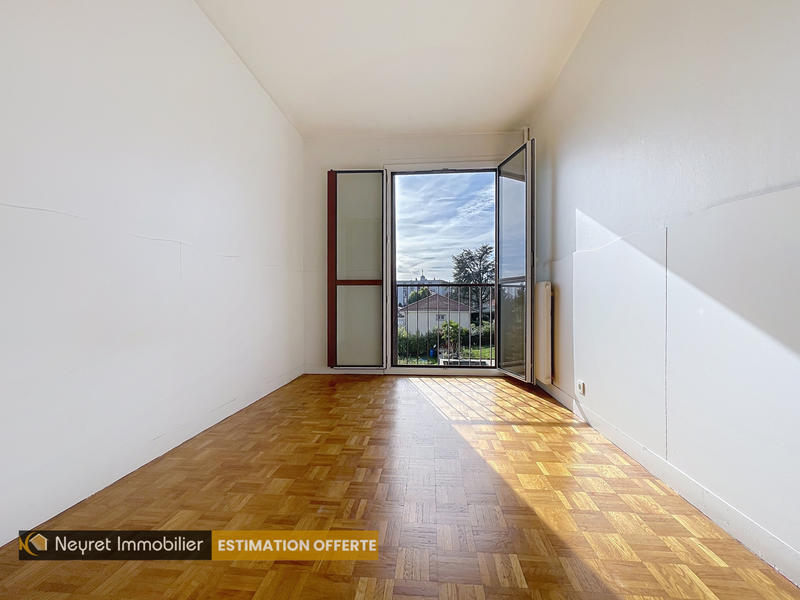 Appartement - 91 m² - 5 pièces