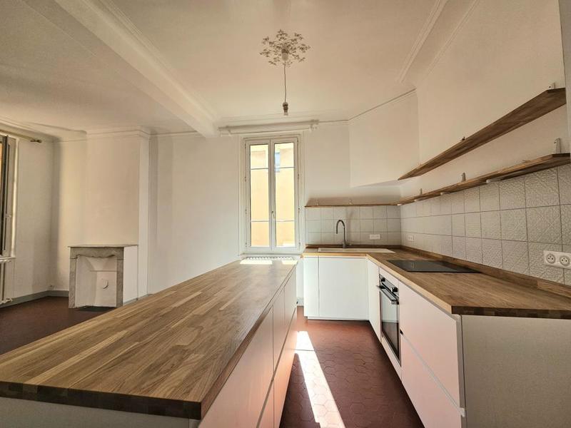 Appartement - 67 m² - 3 pièces