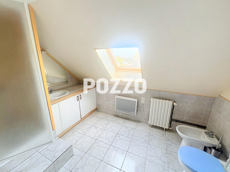 Maison - 182 m² - 9 pièces
