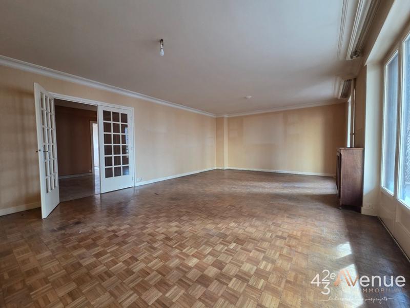 Appartement - 142 m² - 5 pièces