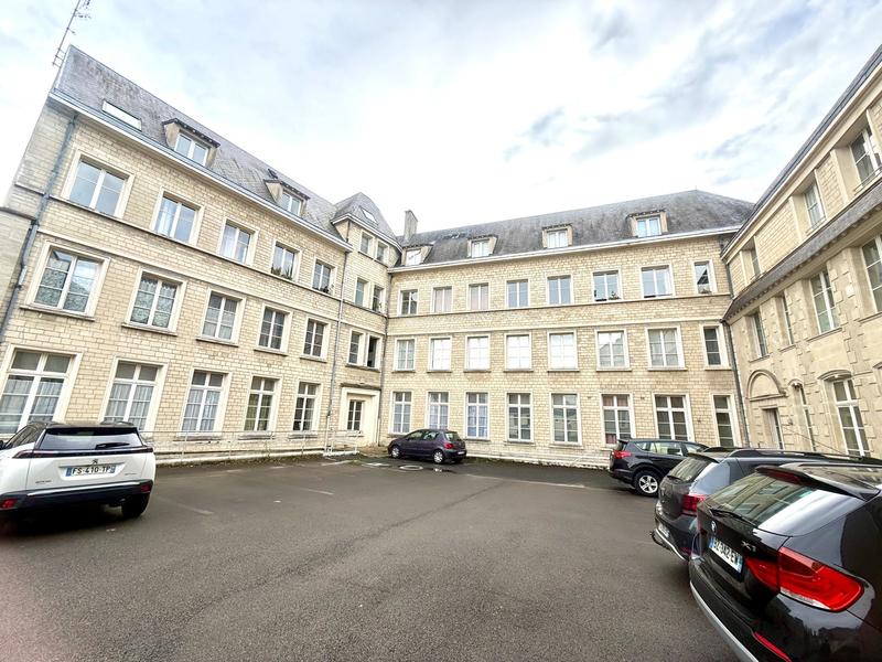 Appartement - 75 m² - 3 pièces
