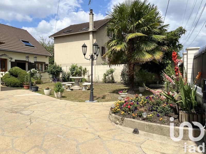 Maison - 161 m² - 7 pièces