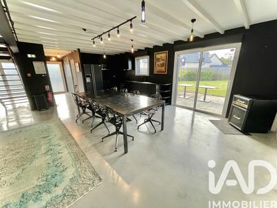 Maison - 286 m² - 5 pièces