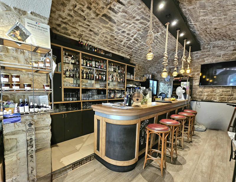 Maison de village - 264 m² - 9 pièces