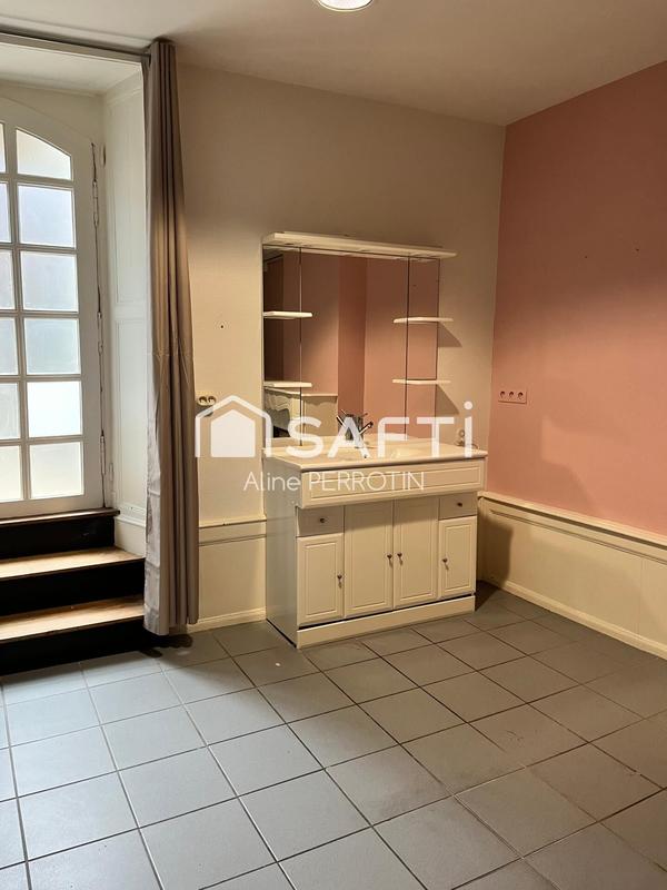 Local commercial - 313 m² - 8 pièces