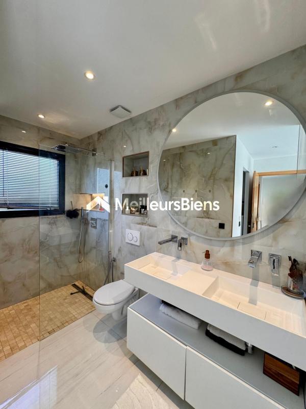 Villa - 130 m² - 5 pièces