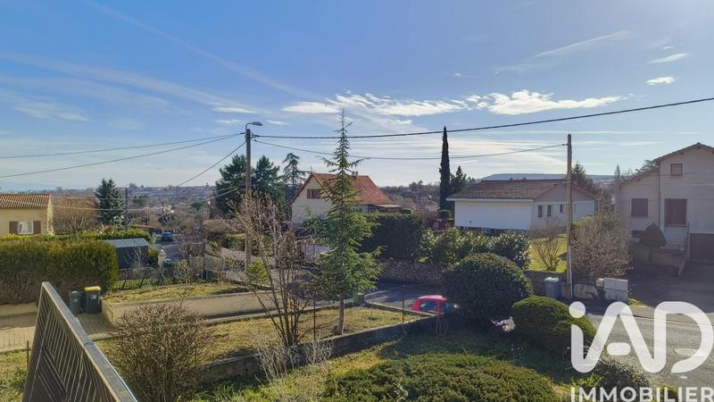 Maison - 96 m² - 4 pièces