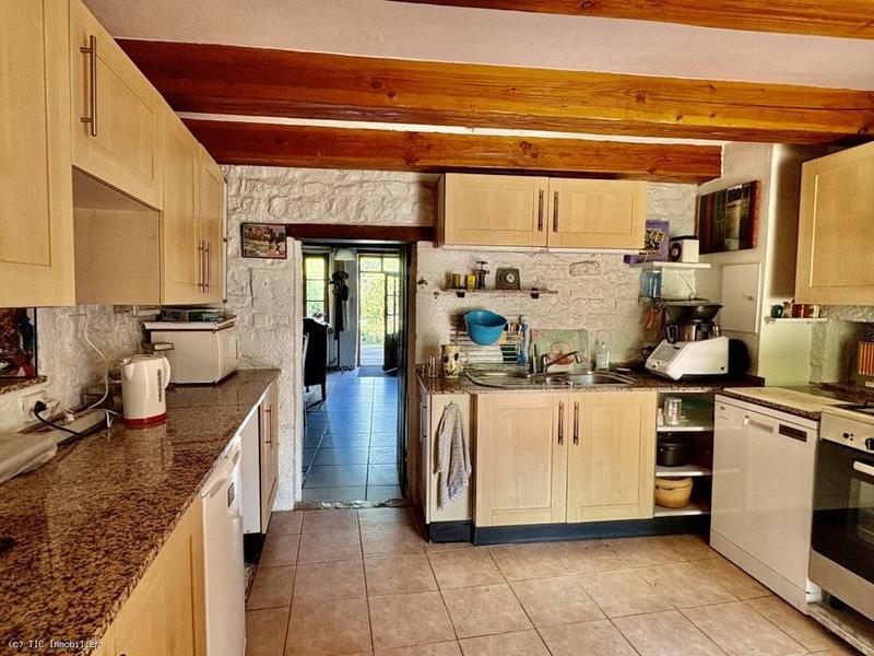 Maison en pierre - 148 m² - 5 pièces