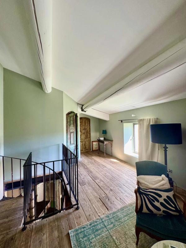 Maison de village - 252 m² - 7 pièces