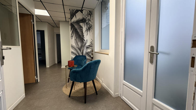 Bureau - 97 m² - 4 pièces