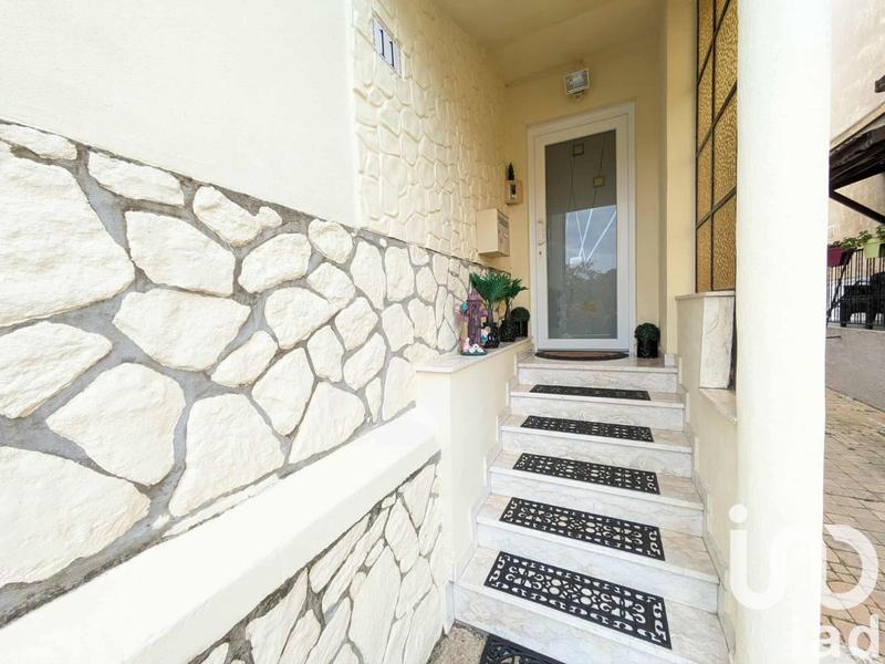 Maison - 103 m² - 4 pièces