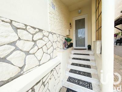 Maison - 103 m² - 4 pièces