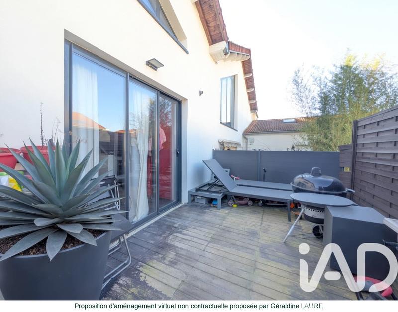 Loft - 117 m² - 6 pièces