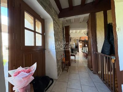 Propriété - 280 m² - 8 pièces