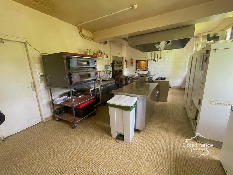 Fonds de commerce - Local commercial - 900 m²