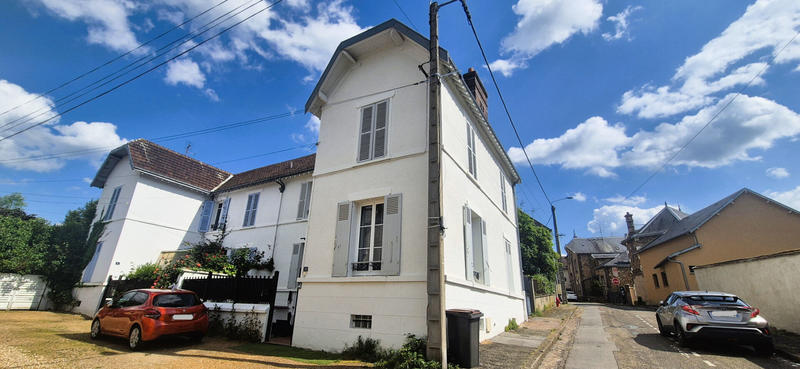 Maison - 104 m² - 5 pièces