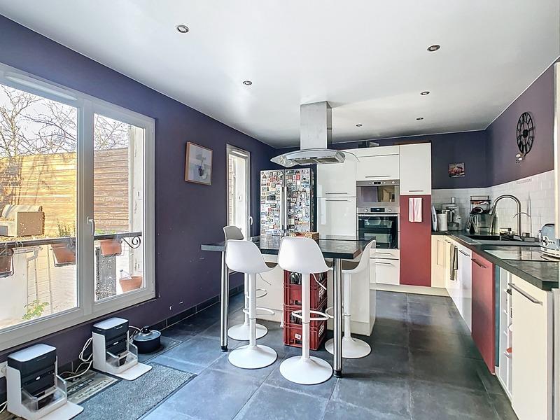 Maison - 128 m² - 6 pièces