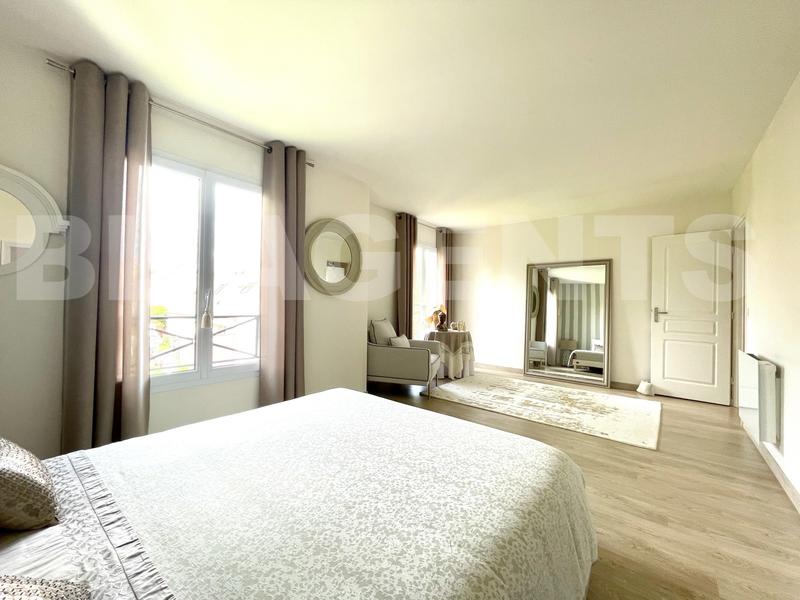 Maison contemporaine - 155 m² - 6 pièces