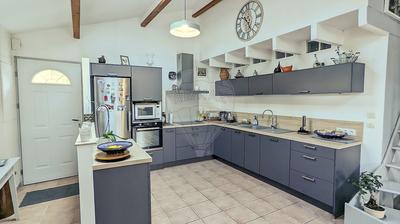 Maison - 102 m² - 4 pièces