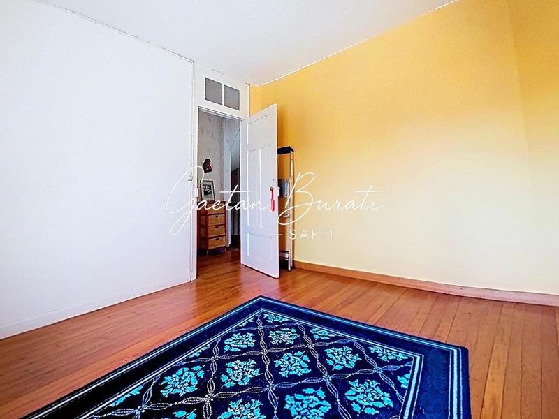 Maison - 85 m² - 5 pièces