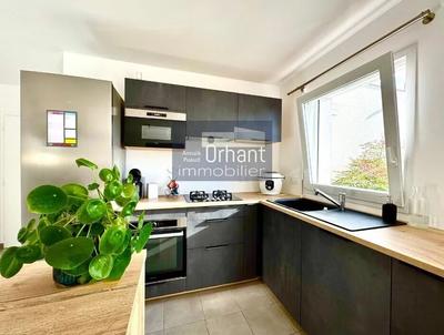 Maison - 95 m² - 6 pièces