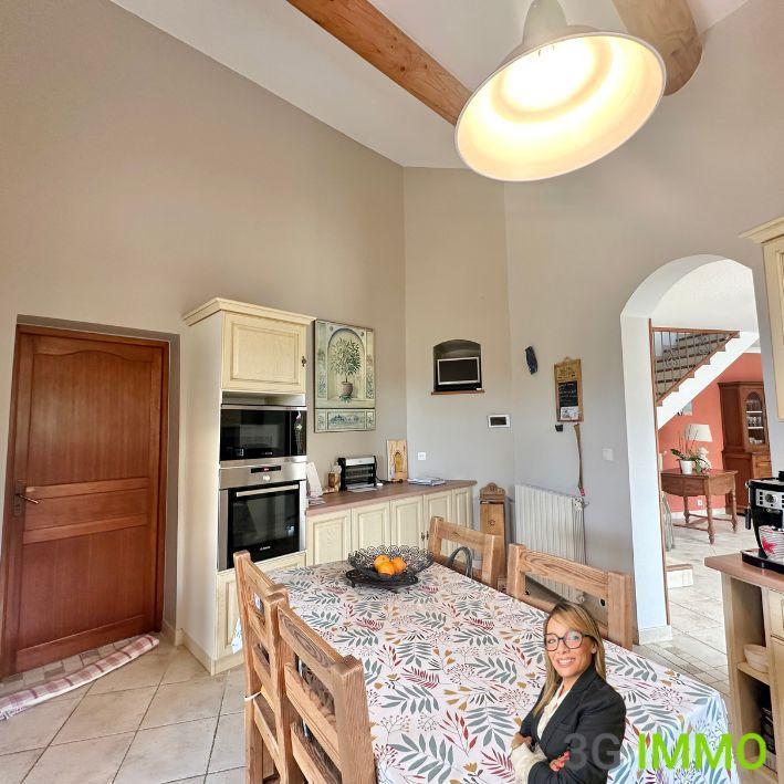 Villa - 166 m² - 4 pièces