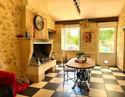 Maison - 220 m² - 9 pièces